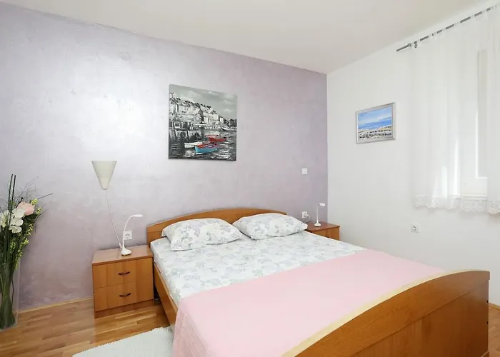 Appartamento With Parking Space Rabac, Labin - 19102 *