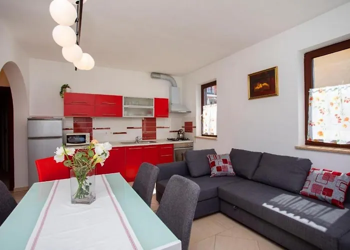 With Parking Space Rabac, Labin - 19102 Appartement *